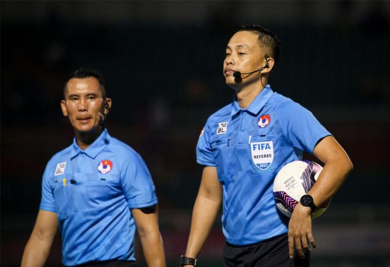 Trọng tài Ngô Duy Lân từng nhận những chỉ trích trong trận chung kết AFF Cup 2018 Trọng tài Ngô Duy Lân từng nhận những chỉ trích trong trận chung kết AFF Cup 2018